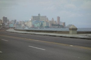 Skyline Havana bezien vanaf de Malecón