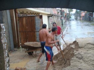 Aflevering nieuwe voorraad zand Residencia Cubamovesyou