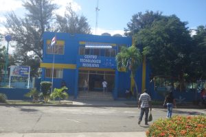 Centrum technologie en recreatie in de buurt van Residencia Cubamovesyou